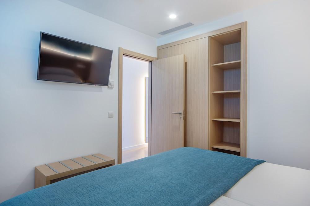 Aparthotel Fontanellas Playa 4*
